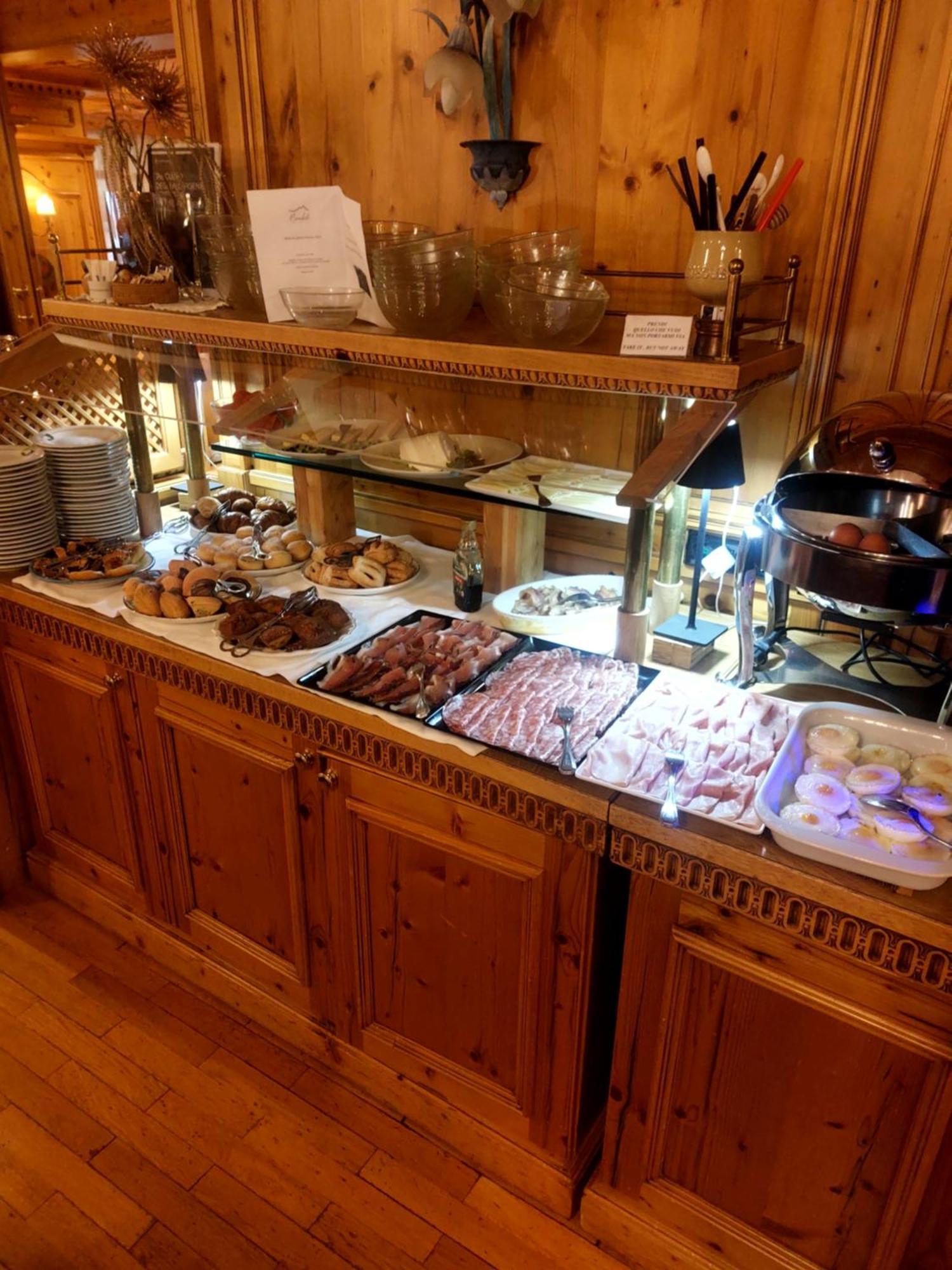 Hotel Cevedale Living Romance Hotel コゴロ エクステリア 写真